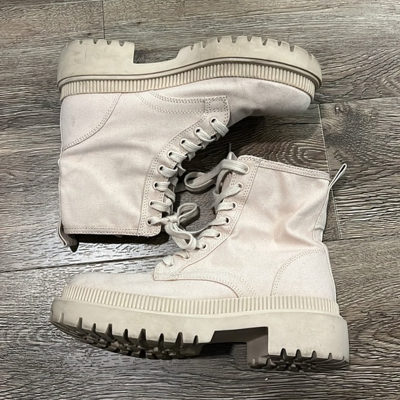 H&M chunky boot, Canvas material, Women’s size 6/7 - Picture 2 of 7